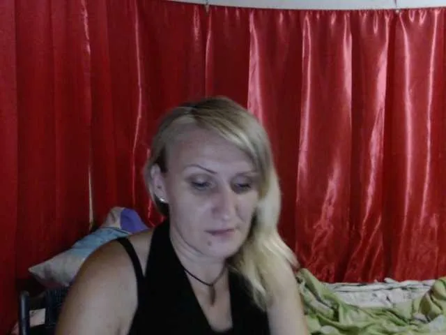 Live sex webcam photo for Svetar-a #289965642
