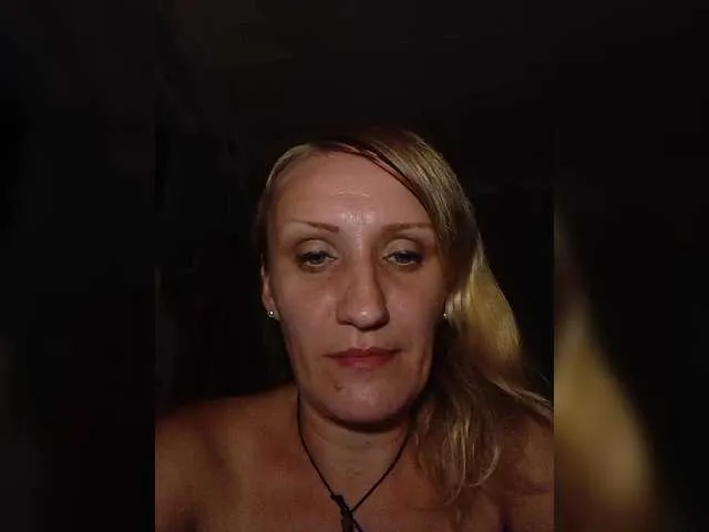 Live sex webcam photo for Svetar-a #290030860