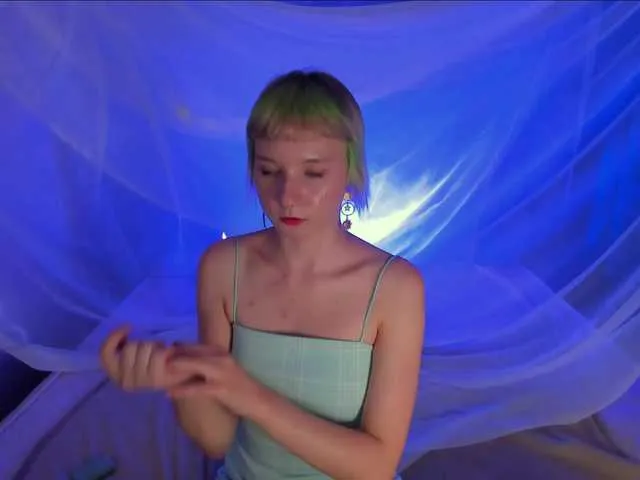 Live sex webcam photo for Sweeetchicken #278091904