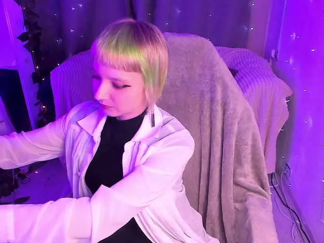 Live sex webcam photo for Sweeetchicken #278112272