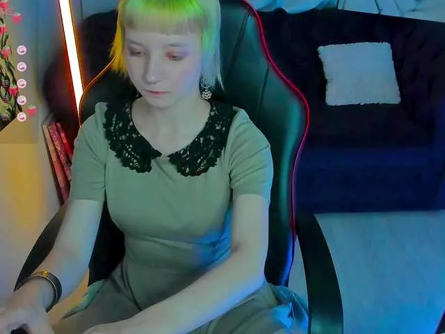 Live sex webcam photo for Sweeetchicken #278176319