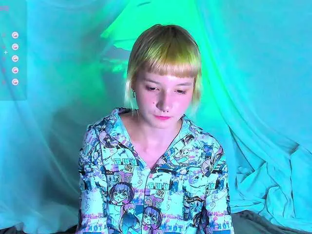 Live sex webcam photo for Sweeetchicken #278225770