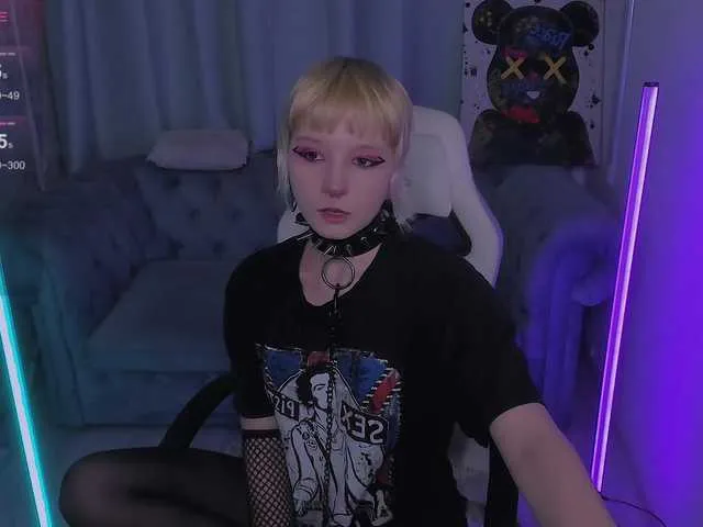 Live sex webcam photo for Sweeetchicken #287376725