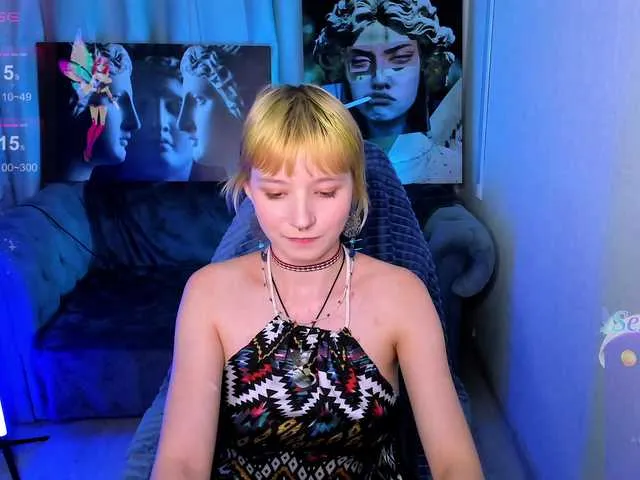 Live sex webcam photo for Sweeetchicken #289317897