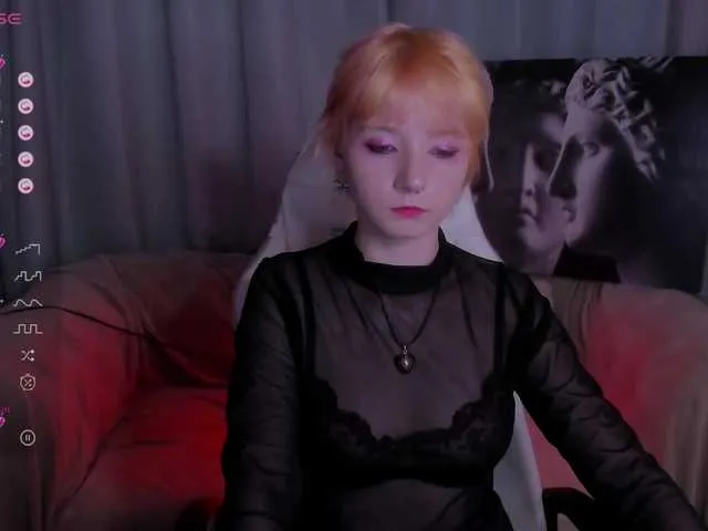 Live sex webcam photo for Sweeetchicken #290025809