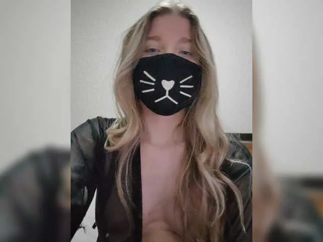 Live sex webcam photo for Sweet--Baby #290638018