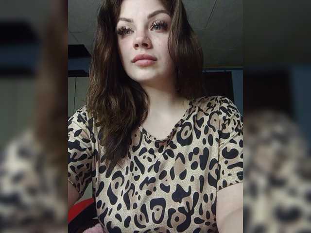 Live sex webcam photo for Sweet-Candy88 #290613120