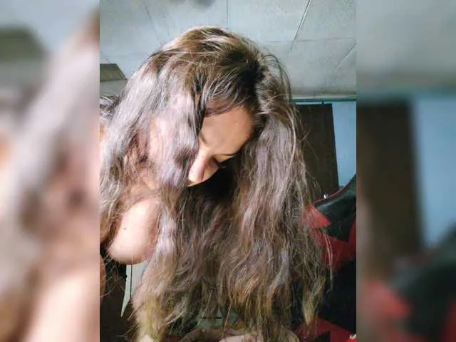 Live sex webcam photo for Sweet-Candy88 #291993272