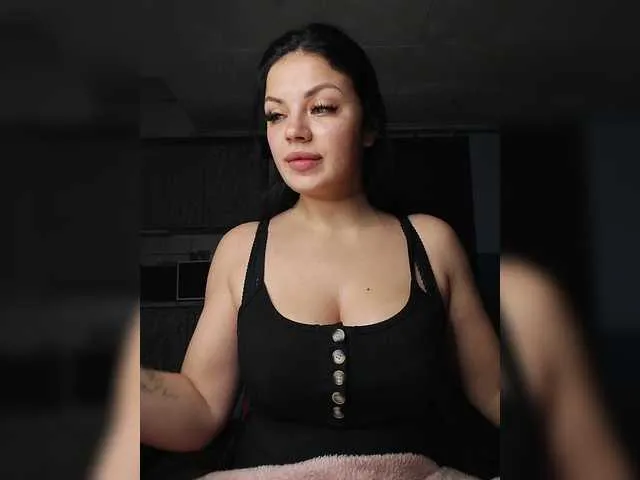 Live sex webcam photo for Sweet-Candy88 #292212265