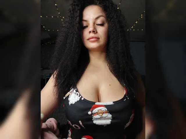 Live sex webcam photo for Sweet-Candy88 #292453420