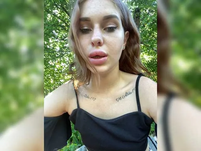 Live sex webcam photo for Sweet-Emma-1 #273987535
