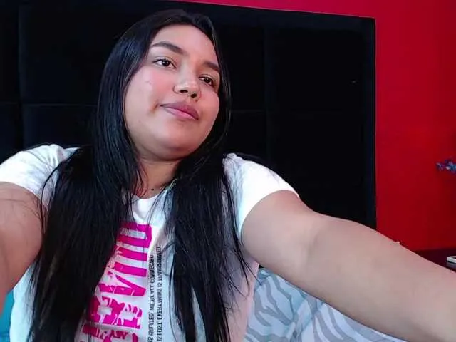 Live sex webcam photo for Sweet-Gaby1 #274975432