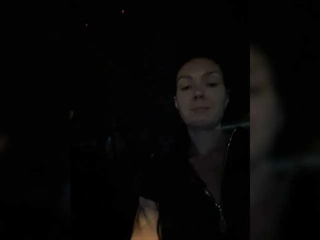 Live sex webcam photo for Sweet-Kisulk1 #273990161