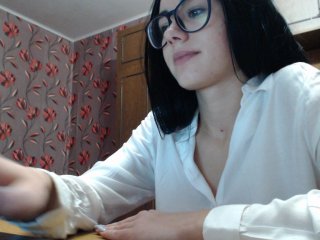 Live sex webcam photo for Sweet-Tini #141340202