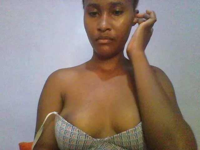 Live sex webcam photo for Sweet-boo #292452681