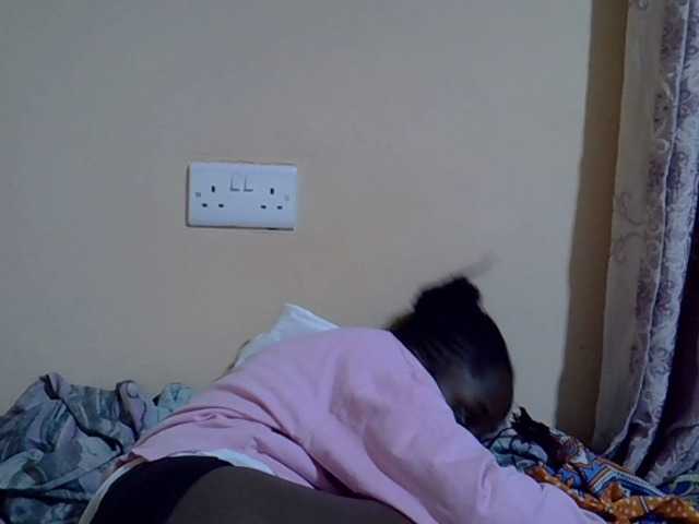 Live sex webcam photo for Sweet-diva #292150484