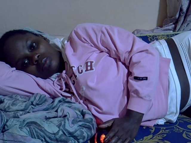 Live sex webcam photo for Sweet-diva #292153351