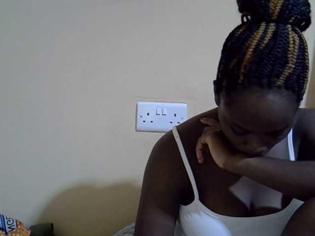 Live sex webcam photo for Sweet-diva #292215094