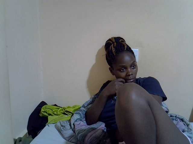 Live sex webcam photo for Sweet-diva #292234818