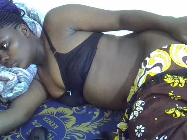 Live sex webcam photo for Sweet-diva #294030511