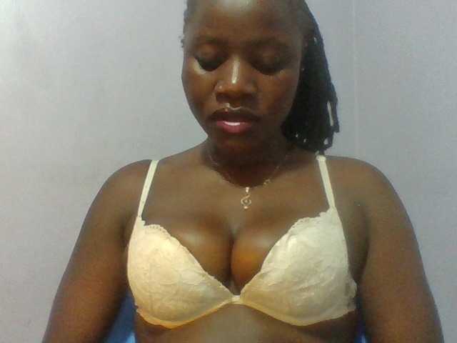 Live sex webcam photo for Sweet-for-daddie #294304746