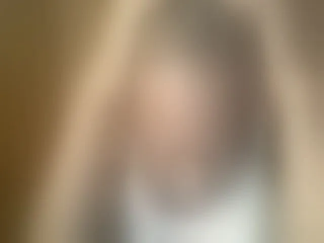 Live sex webcam photo for Sweet-petite #292555415