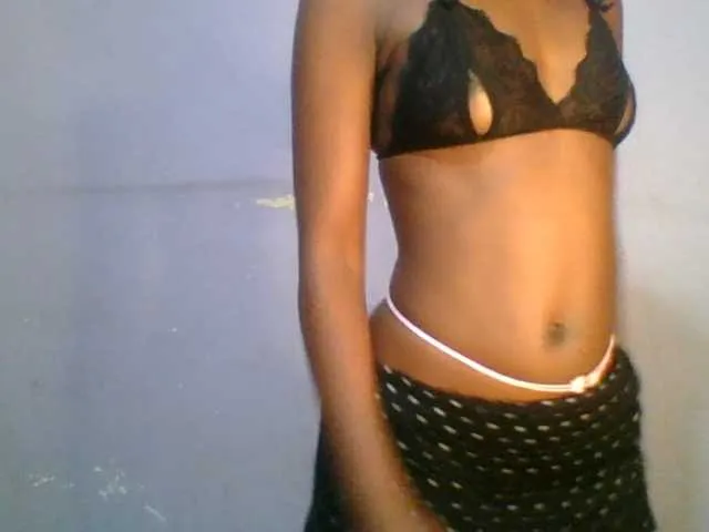 Live sex webcam photo for Sweet-petite #292828880