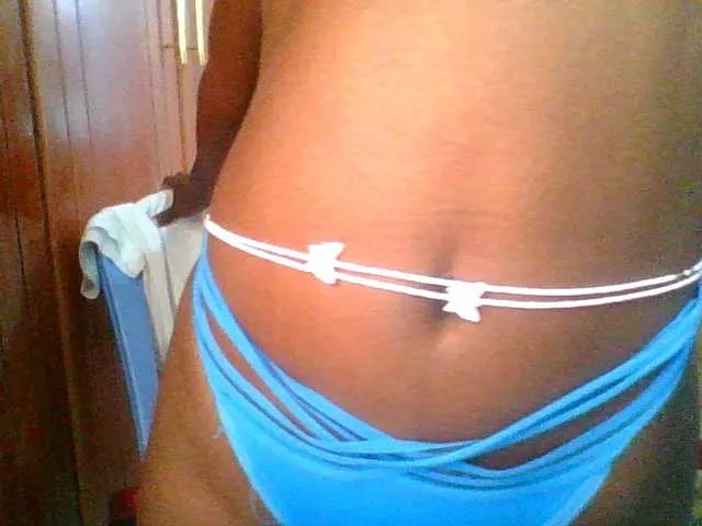 Live sex webcam photo for Sweet-petite #293161695