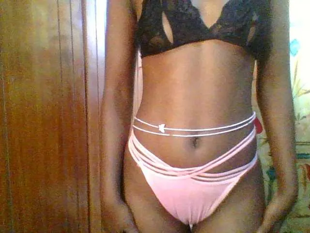 Live sex webcam photo for Sweet-petite #293177631