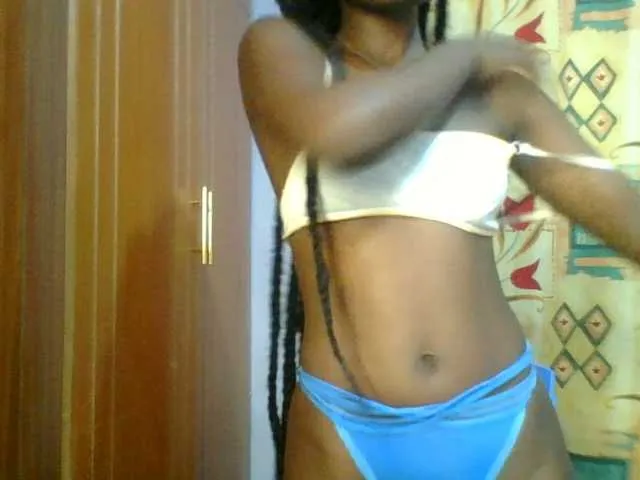 Live sex webcam photo for Sweet-petite #293445022