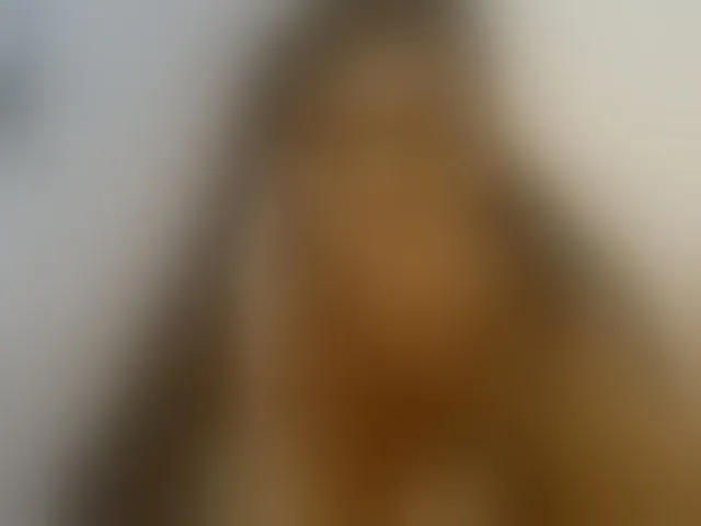 Live sex webcam photo for Sweet-petite #293542426
