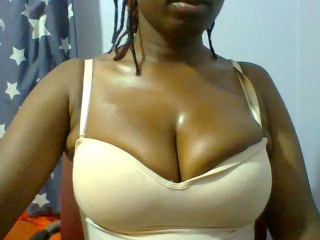 Live sex webcam photo for Sweet-petite #293970115