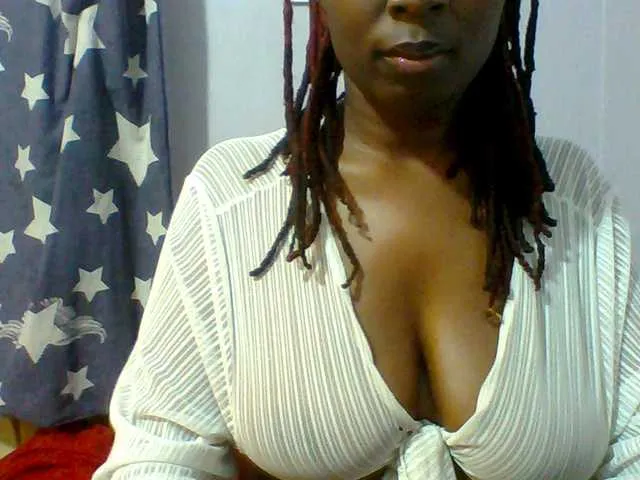 Live sex webcam photo for Sweet-petite #293971266