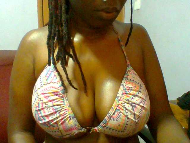Live sex webcam photo for Sweet-petite #294165375