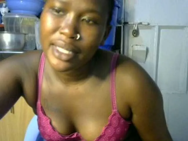 Live sex webcam photo for Sweet-sexxy #277503187