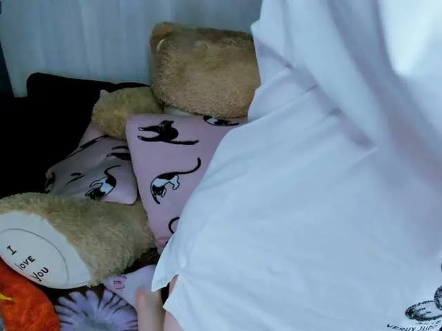 Live sex webcam photo for SweetAsssNuka #274311392