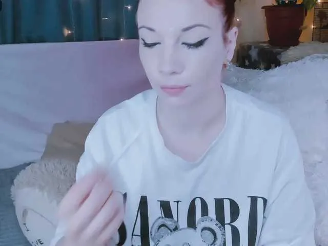 Live sex webcam photo for SweetAsssNuka #275578757