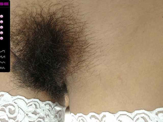 Live sex webcam photo for SweetBarbie #271777736