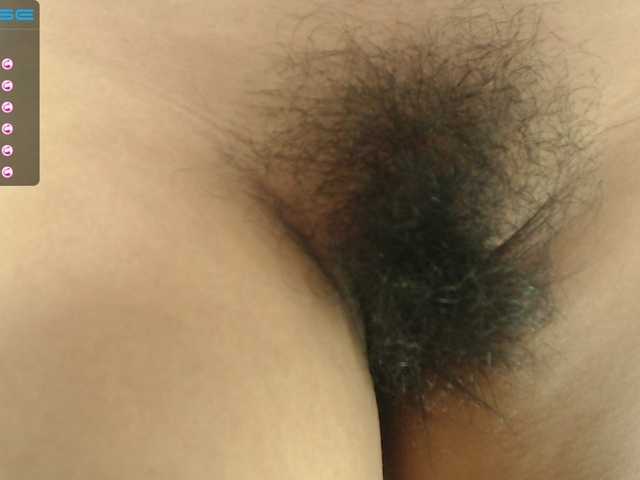 Live sex webcam photo for SweetBarbie #272763952