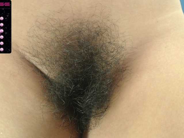 Live sex webcam photo for SweetBarbie #272861398