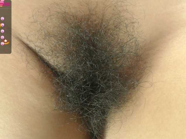 Live sex webcam photo for SweetBarbie #272960196