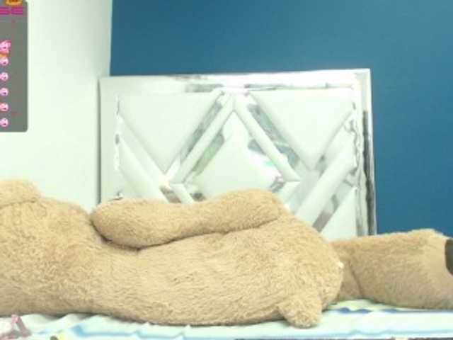 Live sex webcam photo for SweetBarbie #273081997