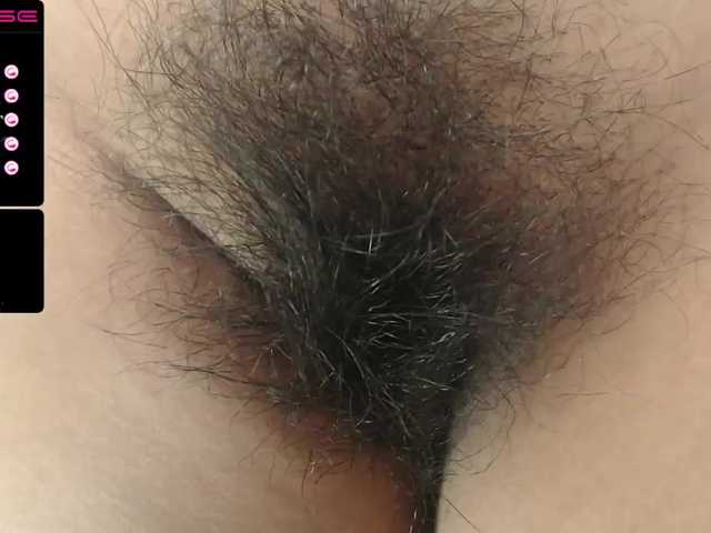 Live sex webcam photo for SweetBarbie #273780179