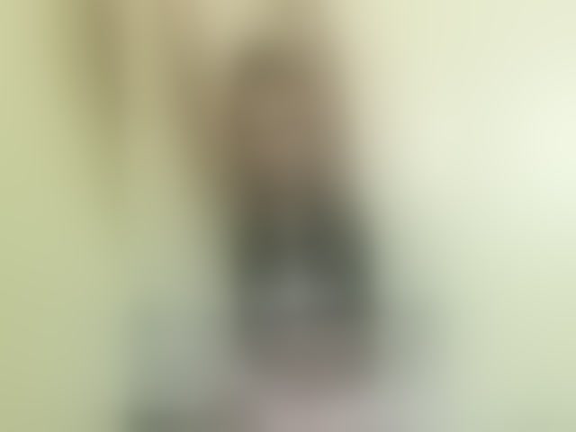 Live sex webcam photo for SweetBella-1 #294090857