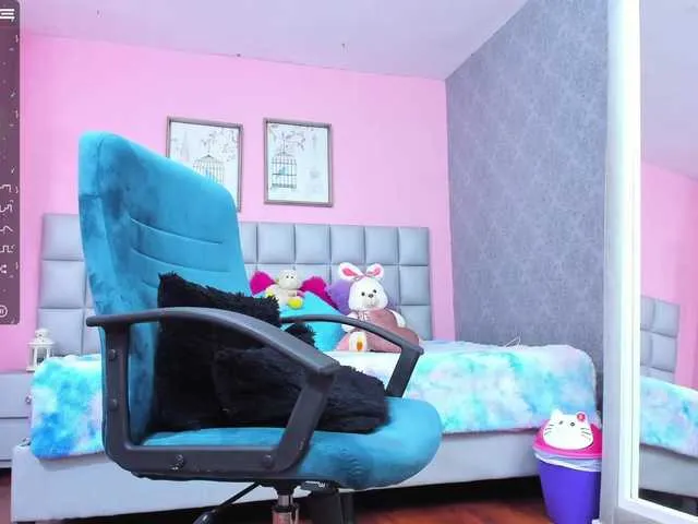 Live sex webcam photo for SweetBella #273282575