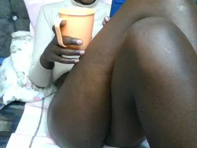 Live sex webcam photo for SweetBellan #291855593