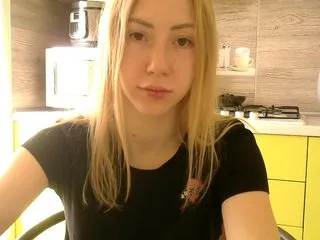 Live sex webcam photo for SweetBuns #179292922