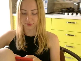 Live sex webcam photo for SweetBuns #179786446