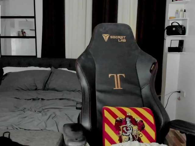 Live sex webcam photo for SweetCandice #274499343