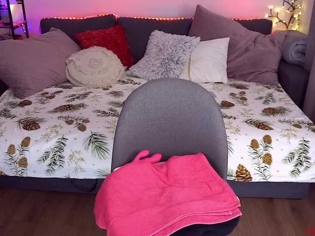 Live sex webcam photo for SweetCarrol #292323992